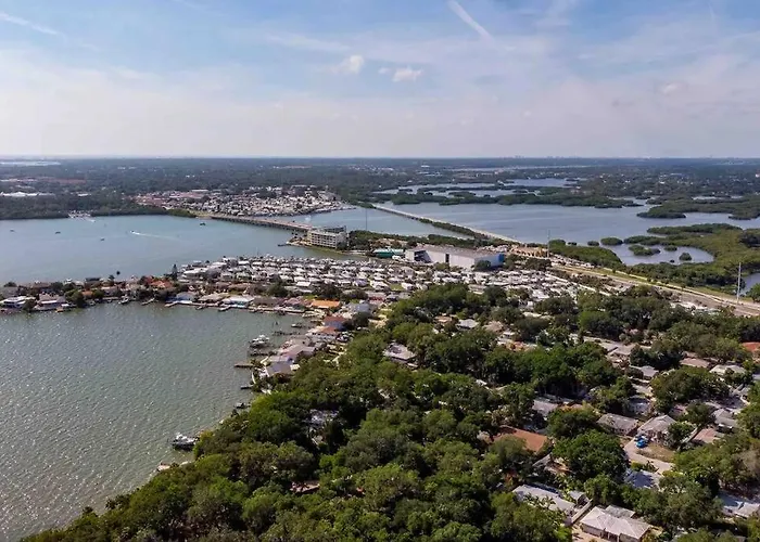 Private, Family Friendly Home, 10 Min To Beach