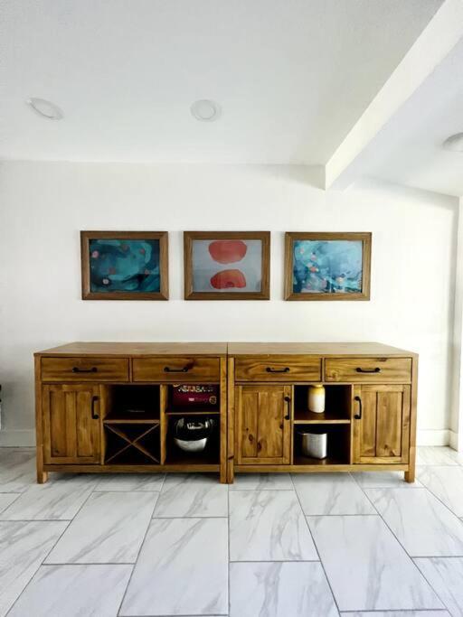 Private, Family Friendly Home, 10 Min To * St. Petersburg